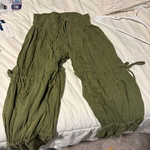 Soft green sinched puffy pants